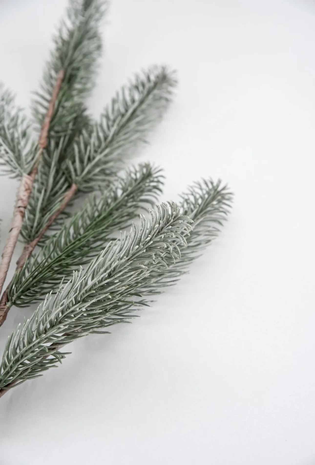 Artificial, Snowy pine spray