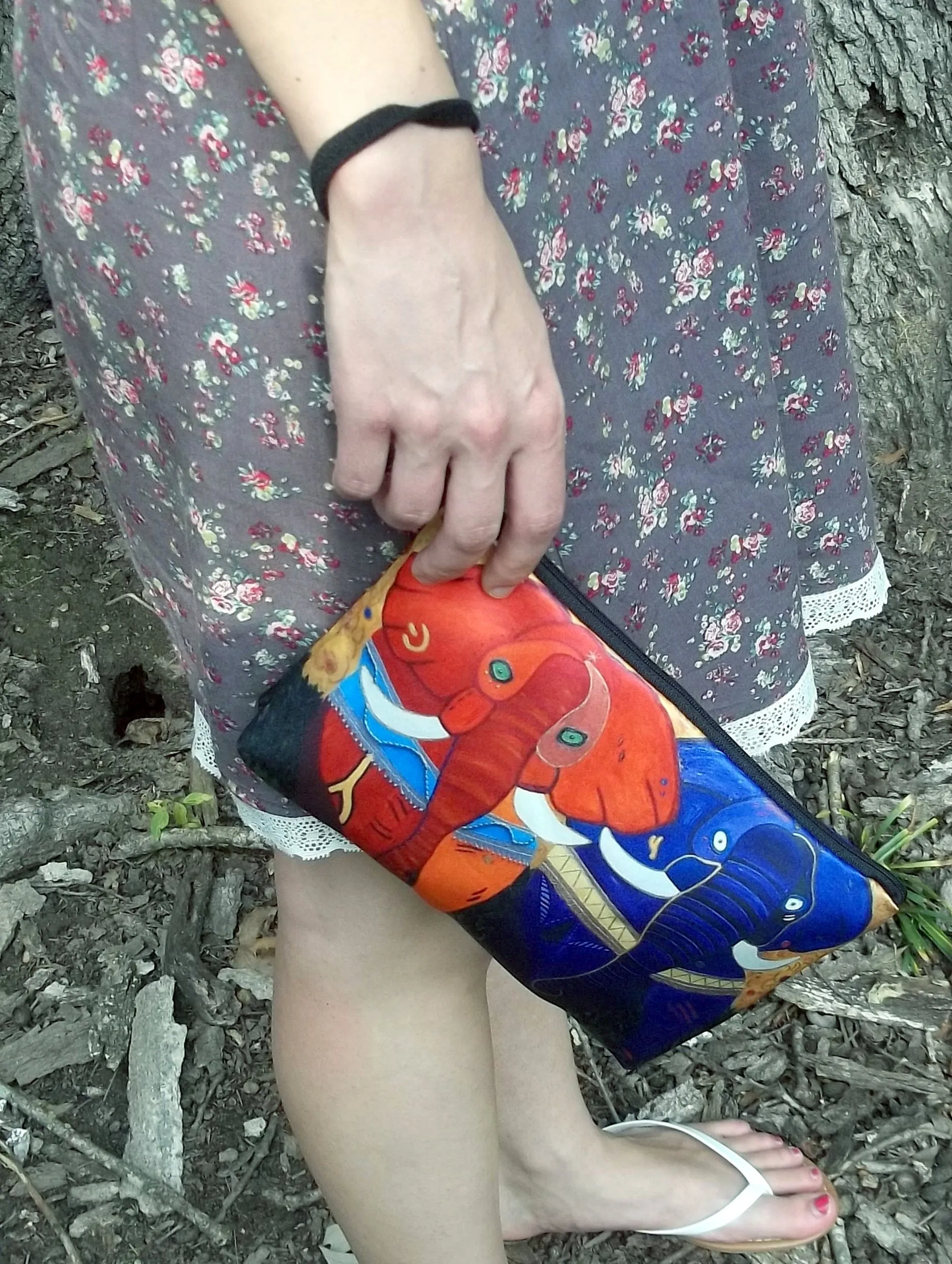 Elephant Paw Pouch - Kelly