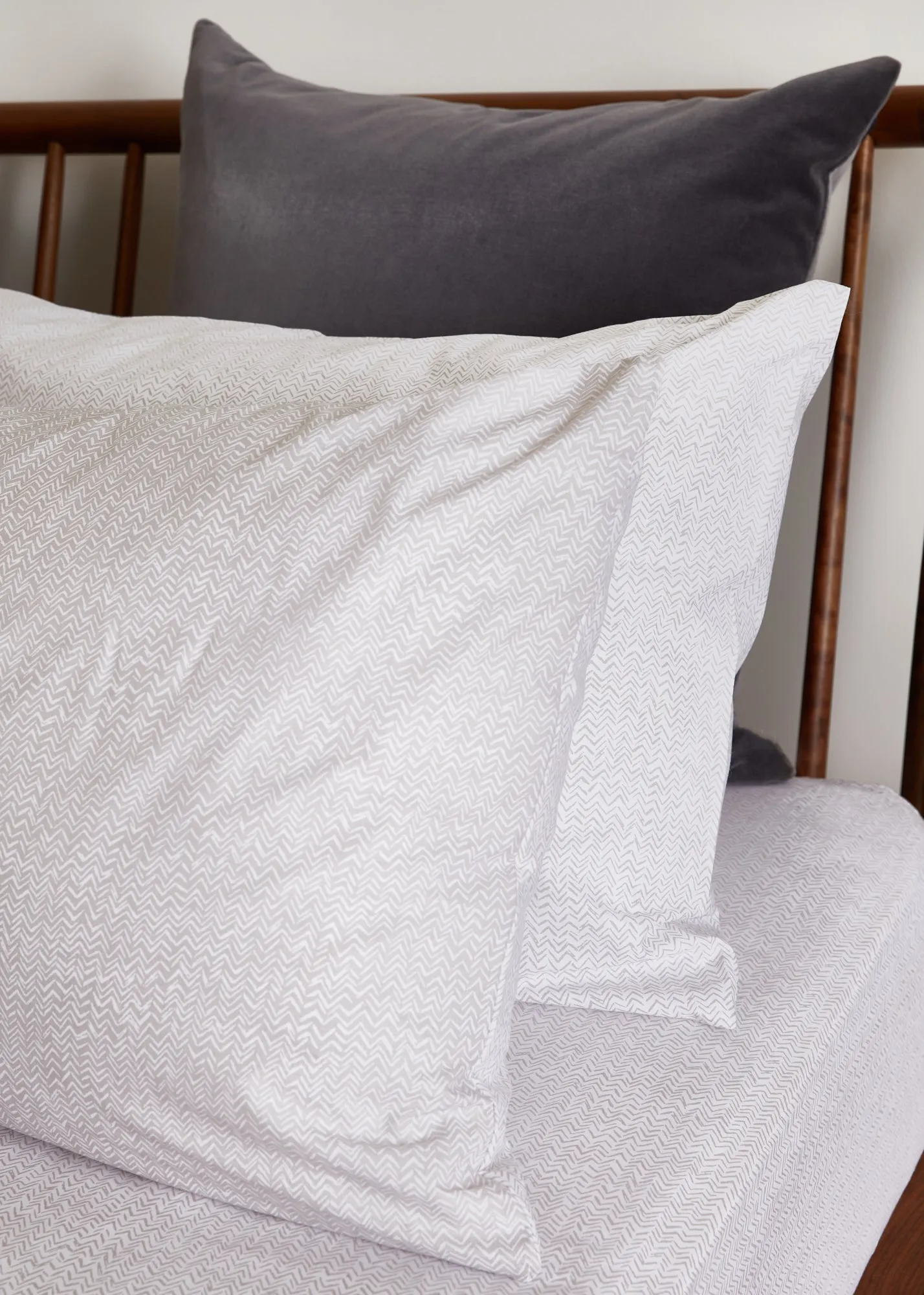 Foxford White Weave Nacre Pillowcase Set